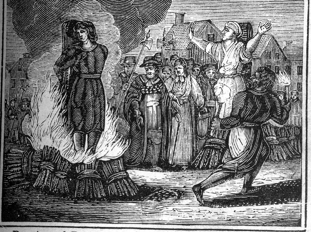 By mullica - unknown.this file Flickr: Witch Burning, uploaded by Robert Benner (mullica), CC BY 2.0, https://commons.wikimedia.org/w/index.php?curid=15358452