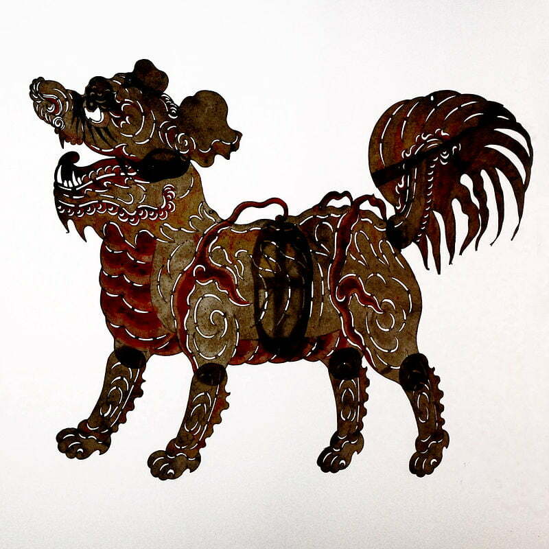 By Jean-Pierre Dalbéra from Paris, France - Figurine d'ombres chinoises (musée d'ethnographie, Berlin), CC BY 2.0, https://commons.wikimedia.org/w/index.php?curid=24673483, Shi-Shi