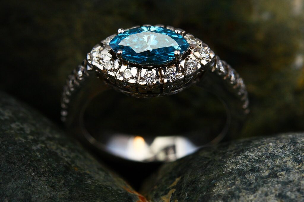 Ring Jewelry Luxury Rich Diamond  - Engin_Akyurt / Pixabay, Ring of Jealousy