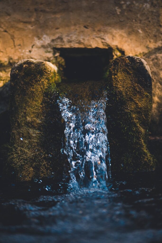 Water Source Stream Rural Nature  - Ansfoto / Pixabay, Water Weird