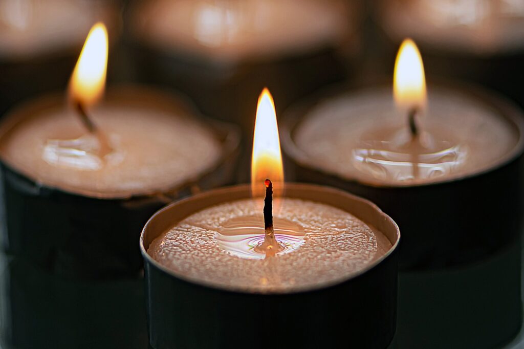 Tea Light Flame Candlelight  - Ri_Ya / Pixabay, Bless