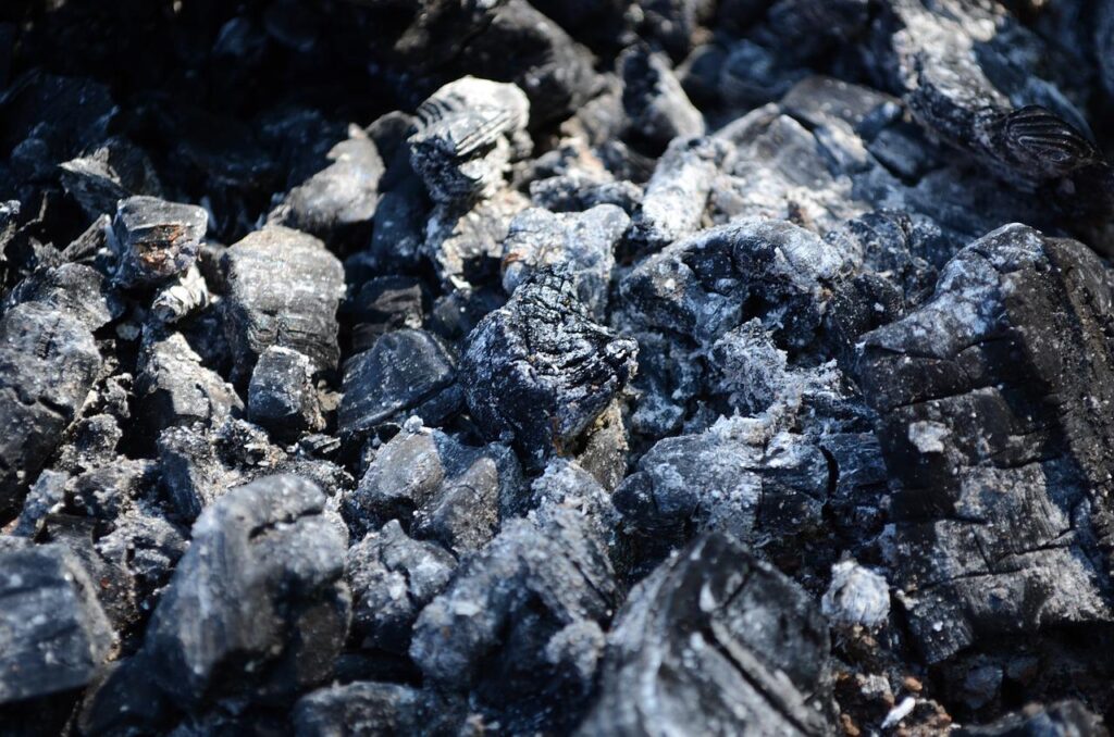 Ash Coal Char Burnt Wood  - andraberila / Pixabay, Quench