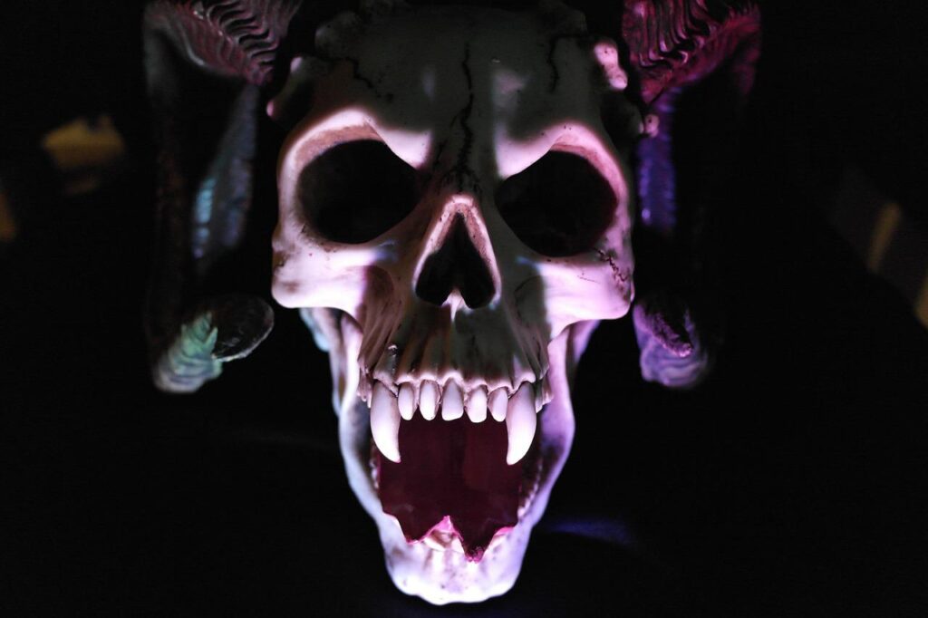 Skull Demon Monster Shadow Horror  - KnightFlyte96 / Pixabay, Bone devil