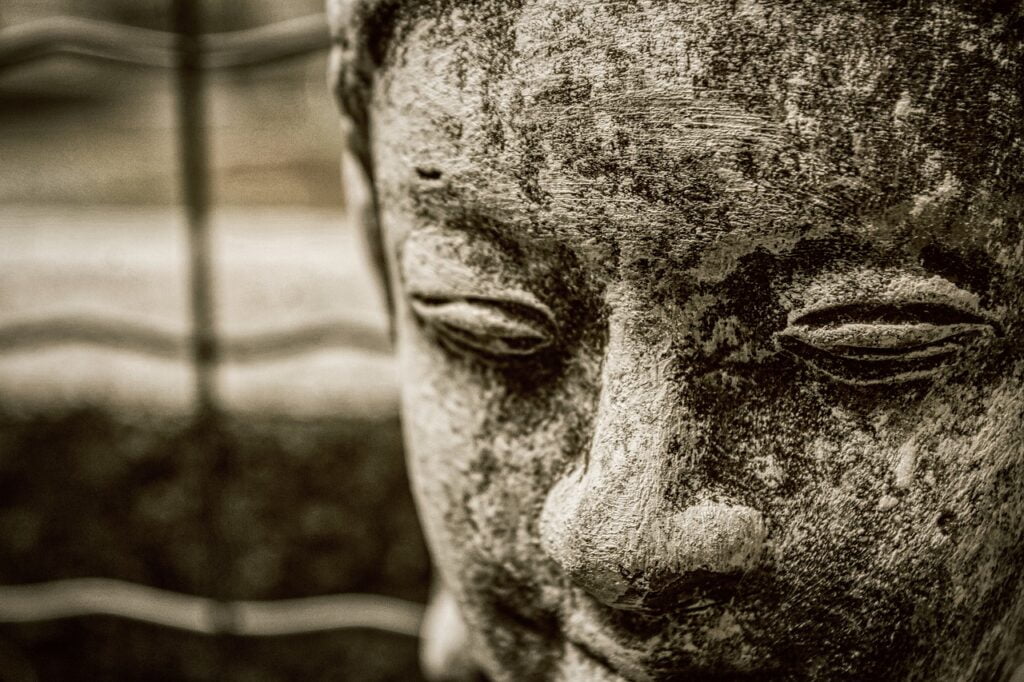 Face Statue Stone Figure Sculpture  - PatrizioYoga / Pixabay