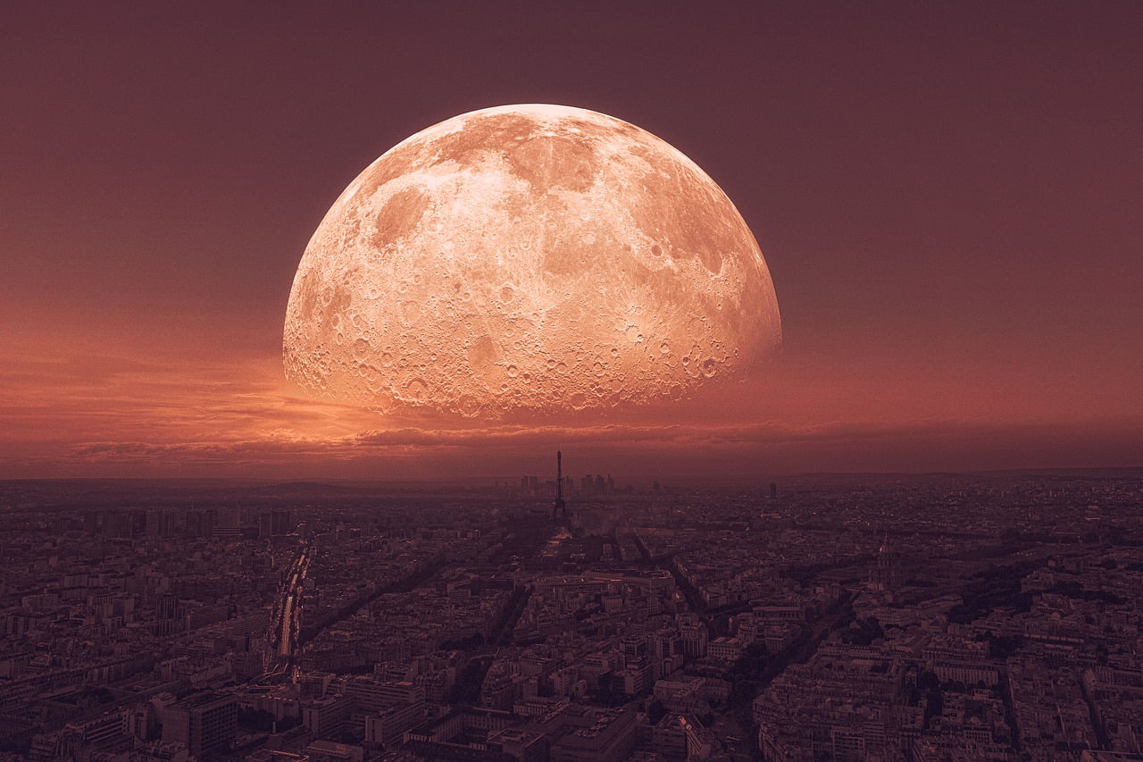 Science fiction cinema — imagined worlds, future cities and the moon