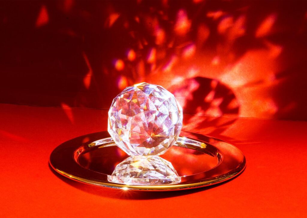 Polyhedron Prism Ball Crystal  - Mauro_B / Pixabay, Gem of Brightness