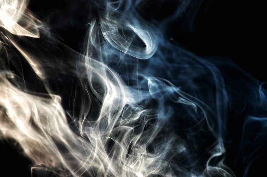 Steam E Cigarette Cloud Background  - Tho-Ge / Pixabay, Murderous Mist